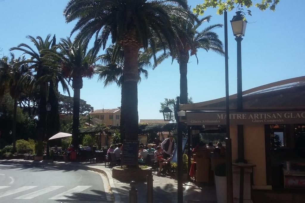 4 Pers Coeur Du Lavandou 5mn A Pied Des Plages Apartment Le Lavandou